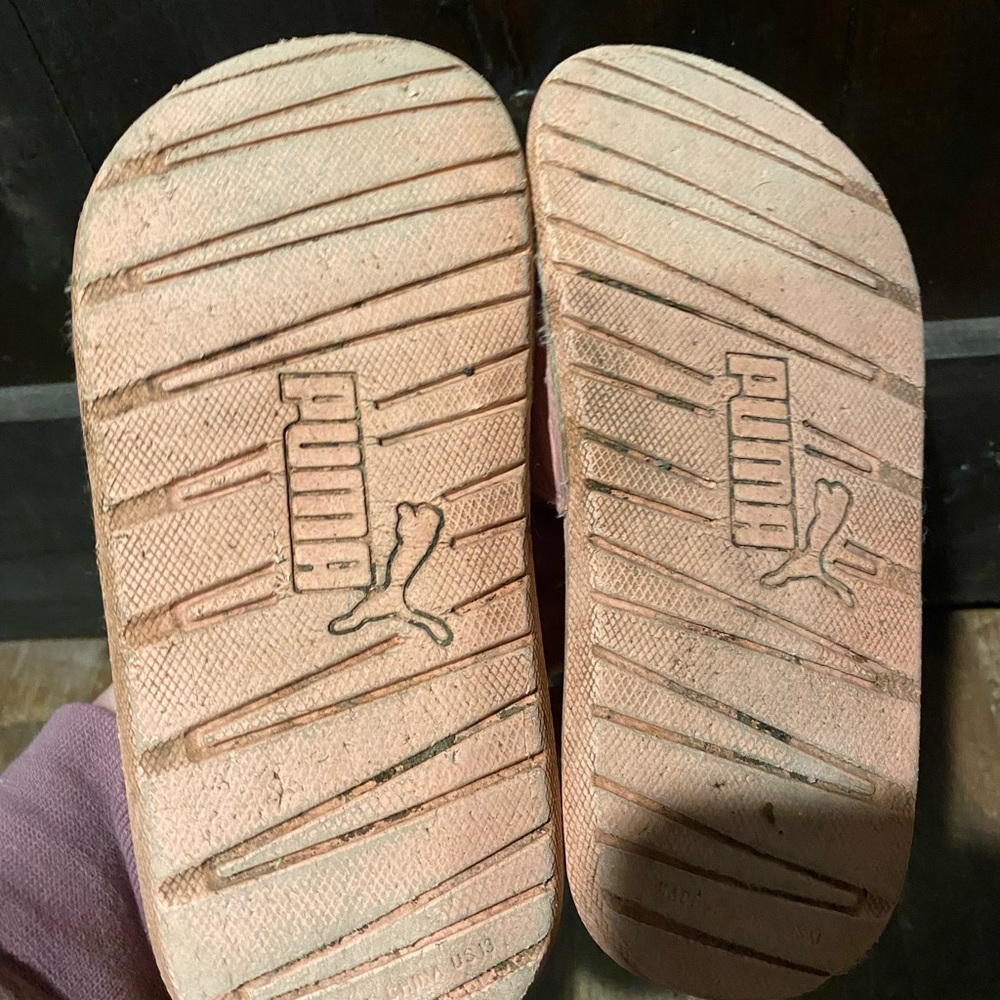 Puma slides - Picture 3 of 4